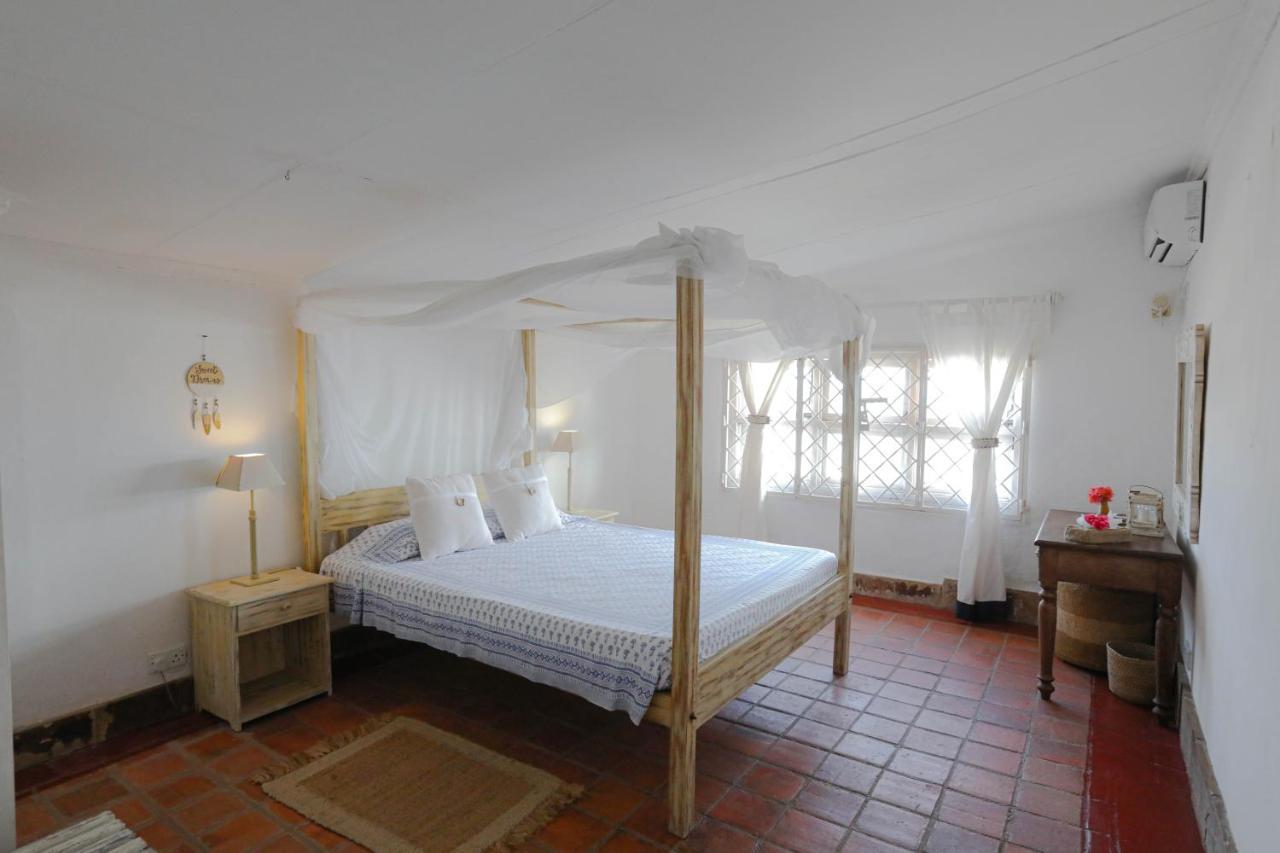 Ocean Sports Resort Watamu Buitenkant foto