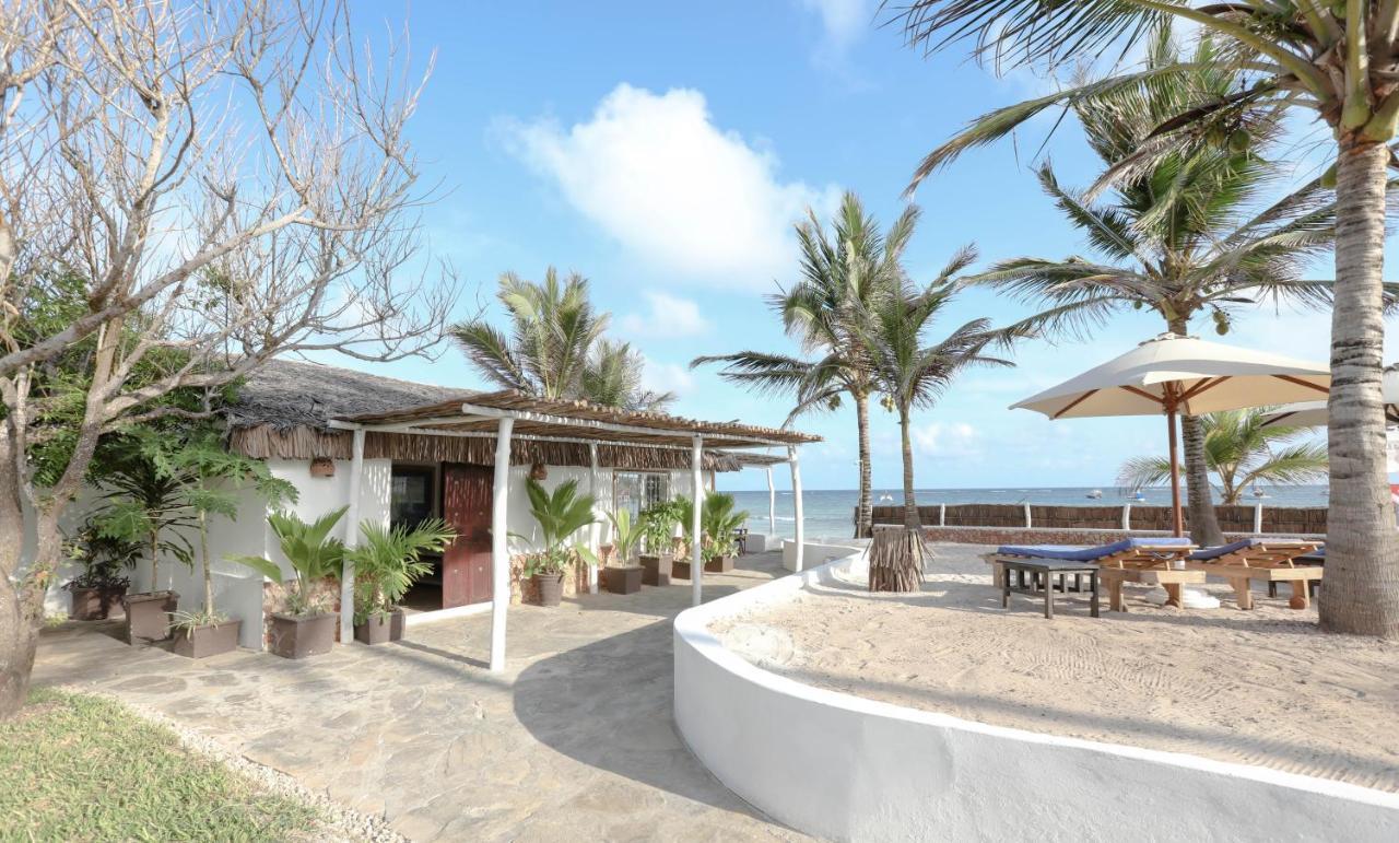 Ocean Sports Resort Watamu Buitenkant foto