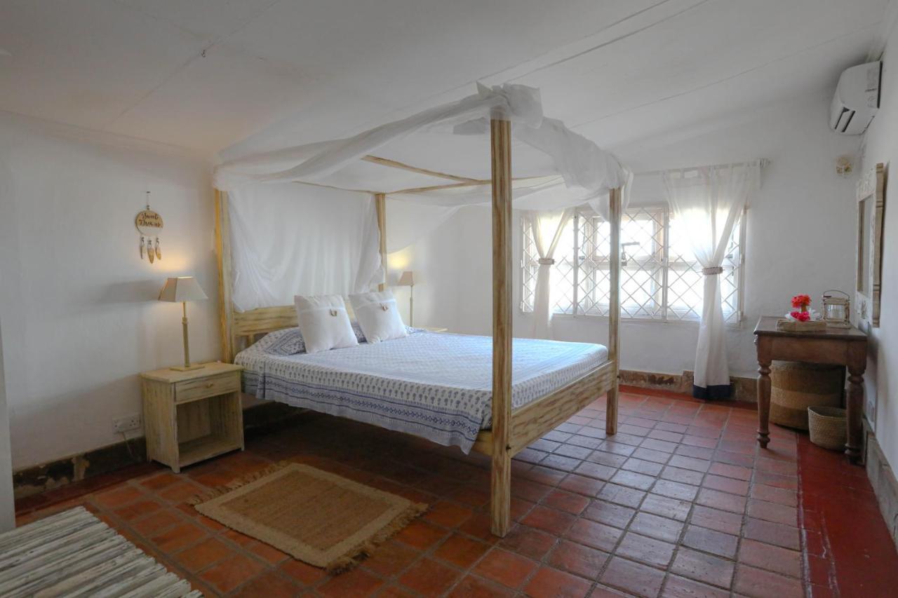 Ocean Sports Resort Watamu Buitenkant foto